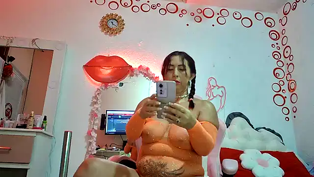 Snapshot of Dulce_Maria05 chatting on 02-02-25, 04:22 Dulce Maria05 online show from 02-02-25, 04:22