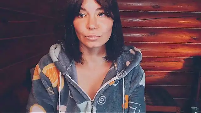 Snapshot of Platina_Fox chatting on 10-05-25, 06:34 Platina Fox online show from 10-05-25, 06:34