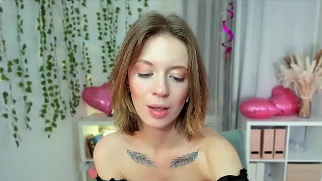 Snapshot of Salme_Sweet chatting on 02-20-25, 03:56 Salme Sweet online show from 02-20-25, 03:56