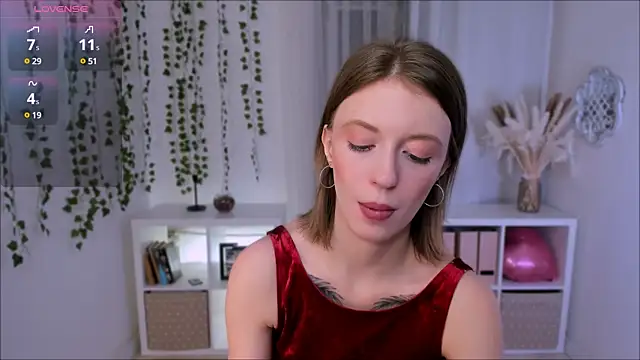 Snapshot of Salme_Sweet chatting on 02-21-25, 03:54 Salme Sweet online show from 02-21-25, 03:54