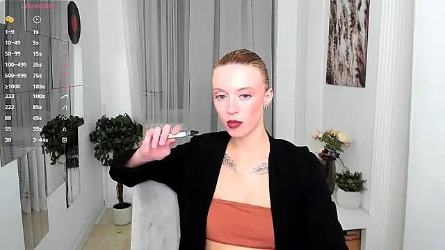 Snapshot of Salme_Sweet chatting on 10-05-25, 10:29 Salme Sweet online show from 10-05-25, 10:29