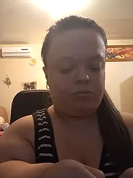 Snapshot of Janiffer_MiMi chatting on 01-12-25, 03:03 Janiffer MiMi online show from 01-12-25, 03:03