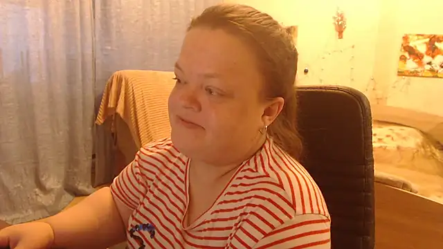 Snapshot of Janiffer_MiMi chatting on 02-02-25, 02:34 Janiffer MiMi online show from 02-02-25, 02:34