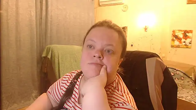 Snapshot of Janiffer_MiMi chatting on 02-13-25, 10:33 Janiffer MiMi online show from 02-13-25, 10:33