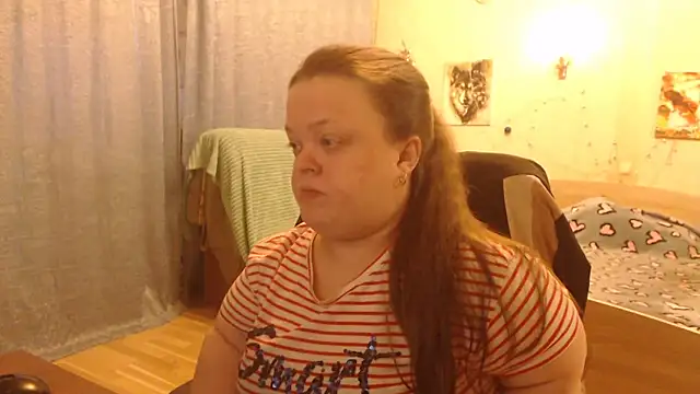 Snapshot of Janiffer_MiMi chatting on 02-14-25, 04:37 Janiffer MiMi online show from 02-14-25, 04:37