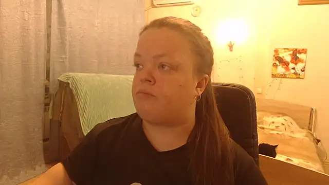 Snapshot of Janiffer_MiMi chatting on 02-18-25, 04:37 Janiffer MiMi online show from 02-18-25, 04:37