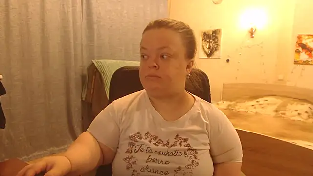 Snapshot of Janiffer_MiMi chatting on 02-19-25, 08:52 Janiffer MiMi online show from 02-19-25, 08:52