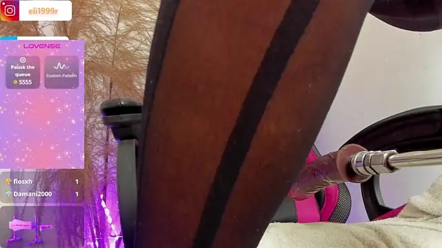 Snapshot of HollyJorda chatting on 12-12-24, 05:26 HollyJorda online show from 12-12-24, 05:26