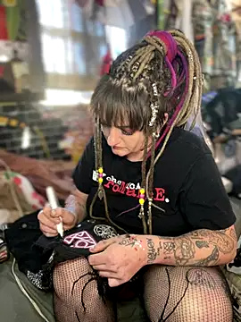 1-800-FUCKYOU online show from 09-19-25, 02:07