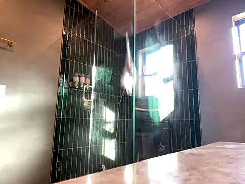 1-800-FUCKYOU online show from 11-10-25, 10:31