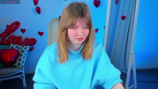 Snapshot of Vivian_cutie chatting on 02-16-25, 11:49 Vivian cutie online show from 02-16-25, 11:49