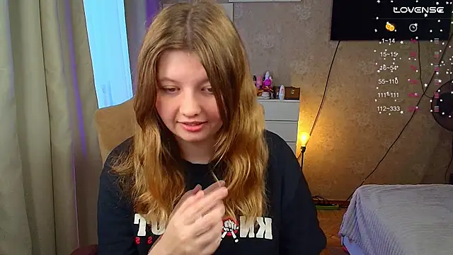 Snapshot of Vivian_cutie chatting on 09-20-25, 10:38 Vivian cutie online show from 09-20-25, 10:38