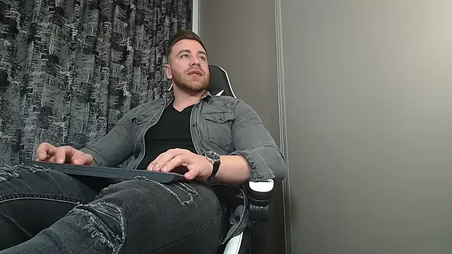 Thori92 online show from 02-14-25, 05:25