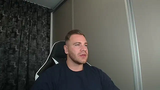 Thori92 online show from 09-27-25, 05:40