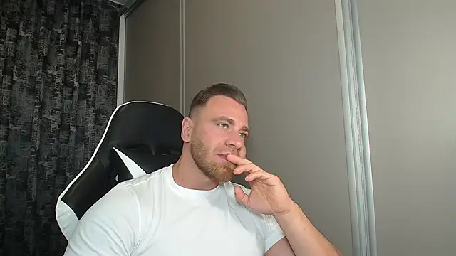 Snapshot of Thori92 chatting on 07-05-26, 04:14 Thori92 online show from 07-05-26, 04:14