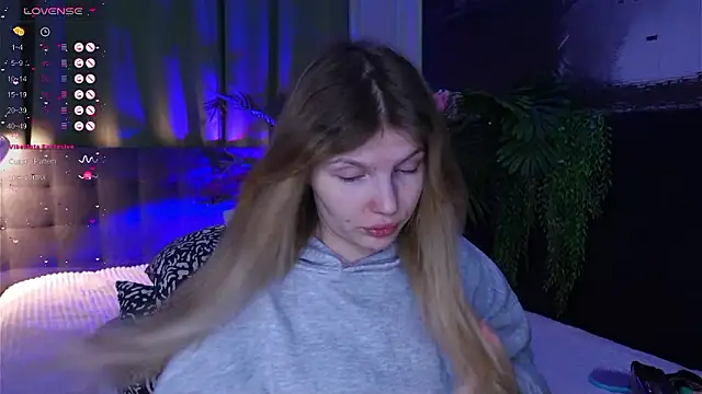 Snapshot of _aleksa_ chatting on 12-06-24, 05:53 aleksa online show from 12-06-24, 05:53