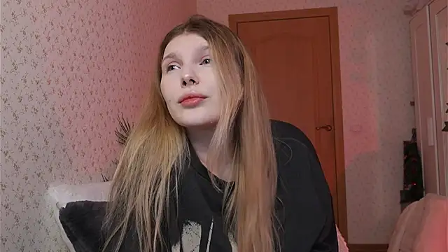 Snapshot of _aleksa_ chatting on 12-09-24, 12:30 aleksa online show from 12-09-24, 12:30