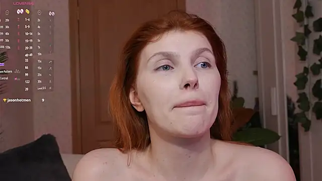 Snapshot of _aleksa_ chatting on 12-14-24, 12:44 aleksa online show from 12-14-24, 12:44