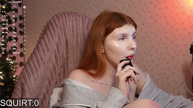 Snapshot of _aleksa_ chatting on 12-19-24, 09:49 aleksa online show from 12-19-24, 09:49