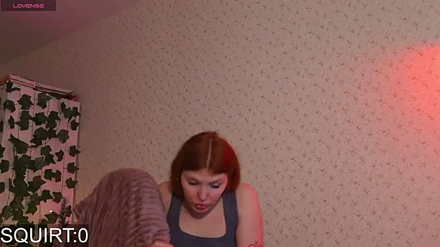 Snapshot of _aleksa_ chatting on 12-27-24, 05:05 aleksa online show from 12-27-24, 05:05