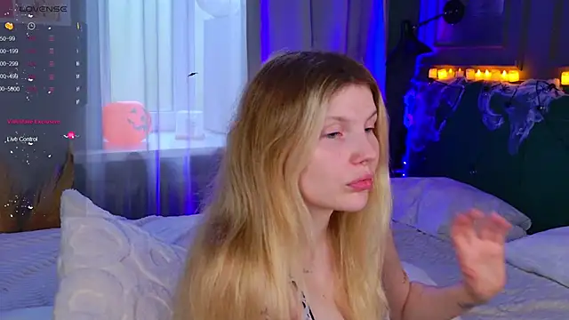 Snapshot of _aleksa_ chatting on 10-29-25, 06:48 aleksa online show from 10-29-25, 06:48