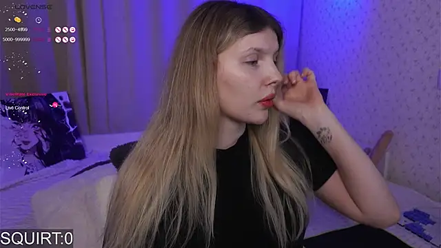 Snapshot of _aleksa_ chatting on 11-20-25, 05:45 aleksa online show from 11-20-25, 05:45