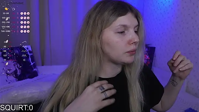 Snapshot of _aleksa_ chatting on 11-21-25, 05:44 aleksa online show from 11-21-25, 05:44