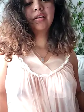 Peach Girll online show from 03-18-25, 05:10