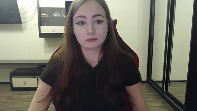 Snapshot of Laralianna chatting on 01-12-25, 10:43 Laralianna online show from 01-12-25, 10:43