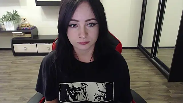 Snapshot of Laralianna chatting on 09-26-25, 12:31 Laralianna online show from 09-26-25, 12:31