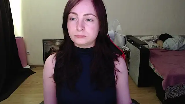 Snapshot of Laralianna chatting on 06-30-26, 11:00 Laralianna online show from 06-30-26, 11:00