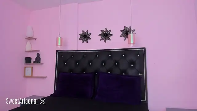 Snapshot of Sweet_Ariadna_ chatting on 02-08-25, 12:17 Sweet Ariadna online show from 02-08-25, 12:17