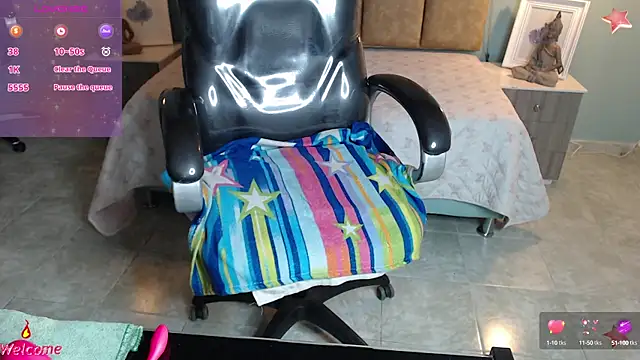 Snapshot of Barbiegomez chatting on 01-31-25, 08:11 Barbiegomez online show from 01-31-25, 08:11