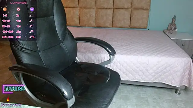 Snapshot of Barbiegomez chatting on 03-22-25, 03:41 Barbiegomez online show from 03-22-25, 03:41