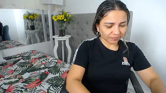 Snapshot of cum_bigass chatting on 07-15-26, 12:21 cum bigass online show from 07-15-26, 12:21