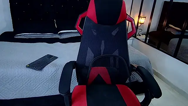 tyler hank01 online show from 03-08-25, 03:24