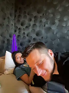 Snapshot of Kiscsillagg chatting on 03-21-25, 07:55 Kiscsillagg online show from 03-21-25, 07:55