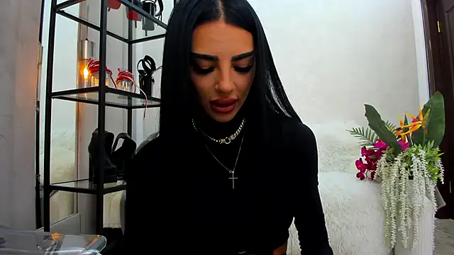 Britney Charm  online show from 04-27-26, 07:17