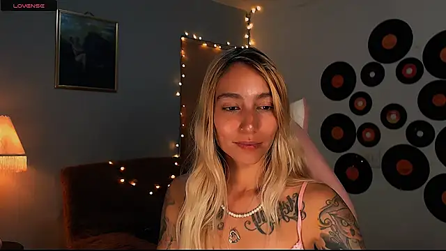 Saucy Jenn online show from 03-02-25, 05:01