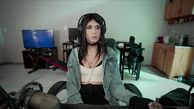 Snapshot of brenda_nataliaok chatting on 01-28-25, 02:11 brenda nataliaok online show from 01-28-25, 02:11