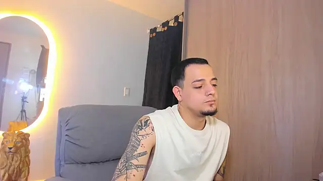 Snapshot of alejandro_calderon1 chatting on 02-11-25, 06:08 alejandro calderon1 online show from 02-11-25, 06:08