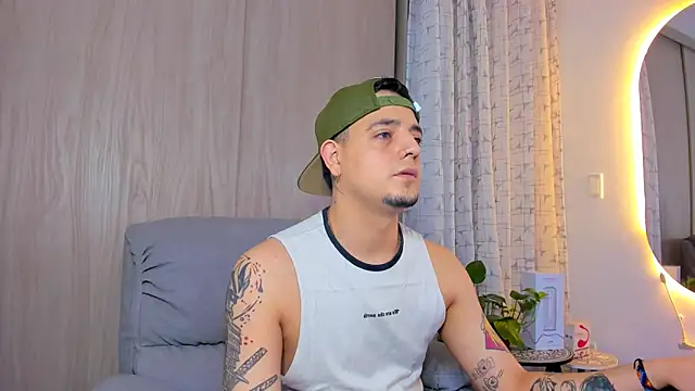 Snapshot of alejandro_calderon1 chatting on 09-09-25, 03:39 alejandro calderon1 online show from 09-09-25, 03:39