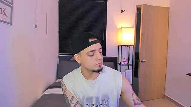 alejandro calderon1 online show from 04-15-26, 05:36