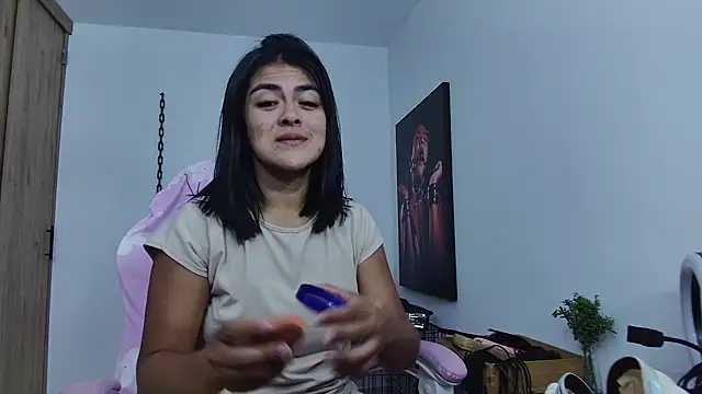 Hannah-grace online show from 04-18-26, 01:37