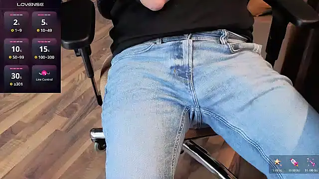 Snapshot of jan_martin chatting on 10-27-25, 12:53 jan martin online show from 10-27-25, 12:53