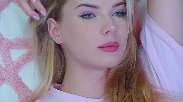 Snapshot of GentleRossi chatting on 03-04-25, 09:32 GentleRossi online show from 03-04-25, 09:32