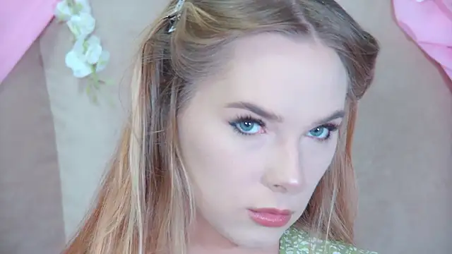 Snapshot of GentleRossi chatting on 09-10-25, 03:12 GentleRossi online show from 09-10-25, 03:12