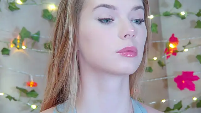 Snapshot of GentleRossi chatting on 09-30-25, 03:28 GentleRossi online show from 09-30-25, 03:28