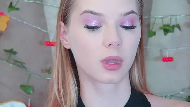 Snapshot of GentleRossi chatting on 10-10-25, 03:11 GentleRossi online show from 10-10-25, 03:11