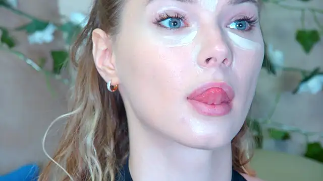 Snapshot of GentleRossi chatting on 05-26-26, 02:02 GentleRossi online show from 05-26-26, 02:02